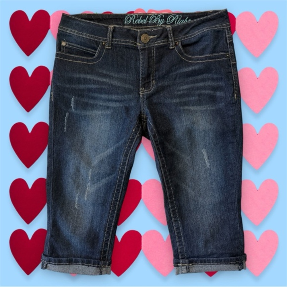 Junior’s REBEL BY RIGHT Cropped Jeans Size 7